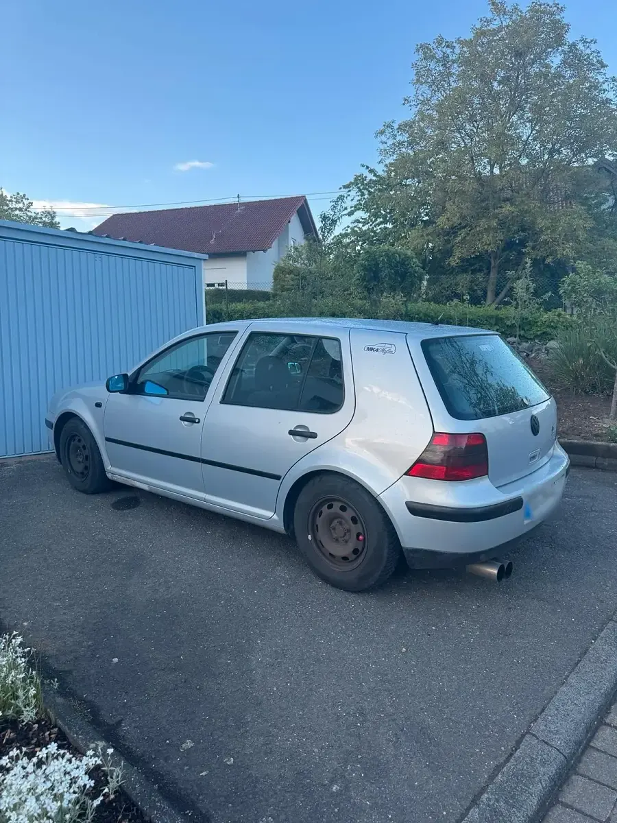 Gebraucht VW Golf III 101 PS (74 kW) 1998 Silber Limousine