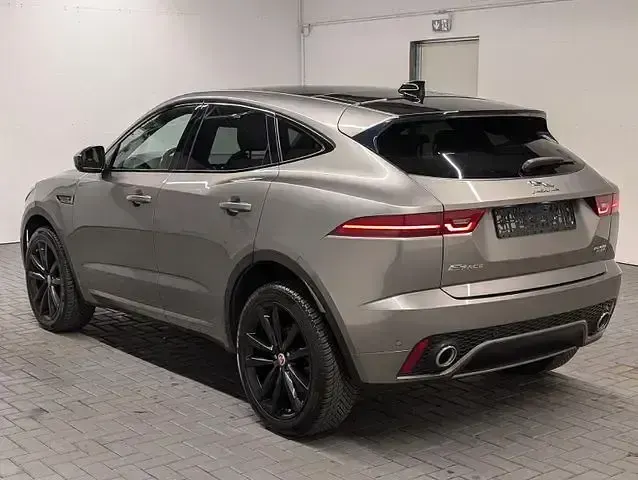 Gebraucht Jaguar E-Pace R-Dynamic 200 PS (147 kW) 2019 Silicon silver premium met. SUV