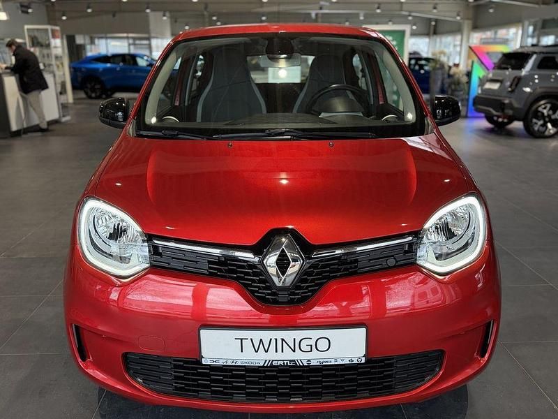 Gebraucht Renault Twingo Equilibre 65 PS (47 kW) 2023 Rot Kleinwagen