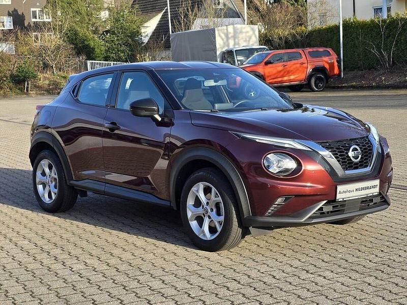 Gebraucht Nissan Juke Acenta 117 PS (86 kW) 2020 Rot SUV