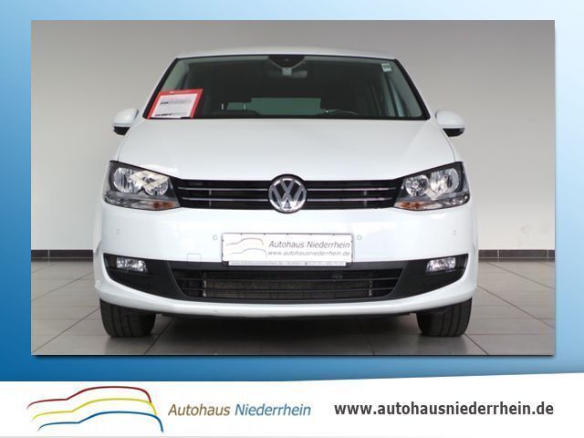 Gebraucht VW Sharan 150 PS (110 kW) 2015 Weiß metallic Van / Kleinbus