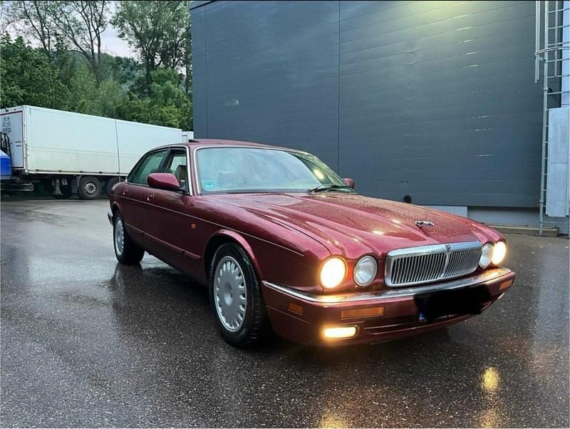 Gebraucht Jaguar XJ6 211 PS (155 kW) 1995 Violet Limousine