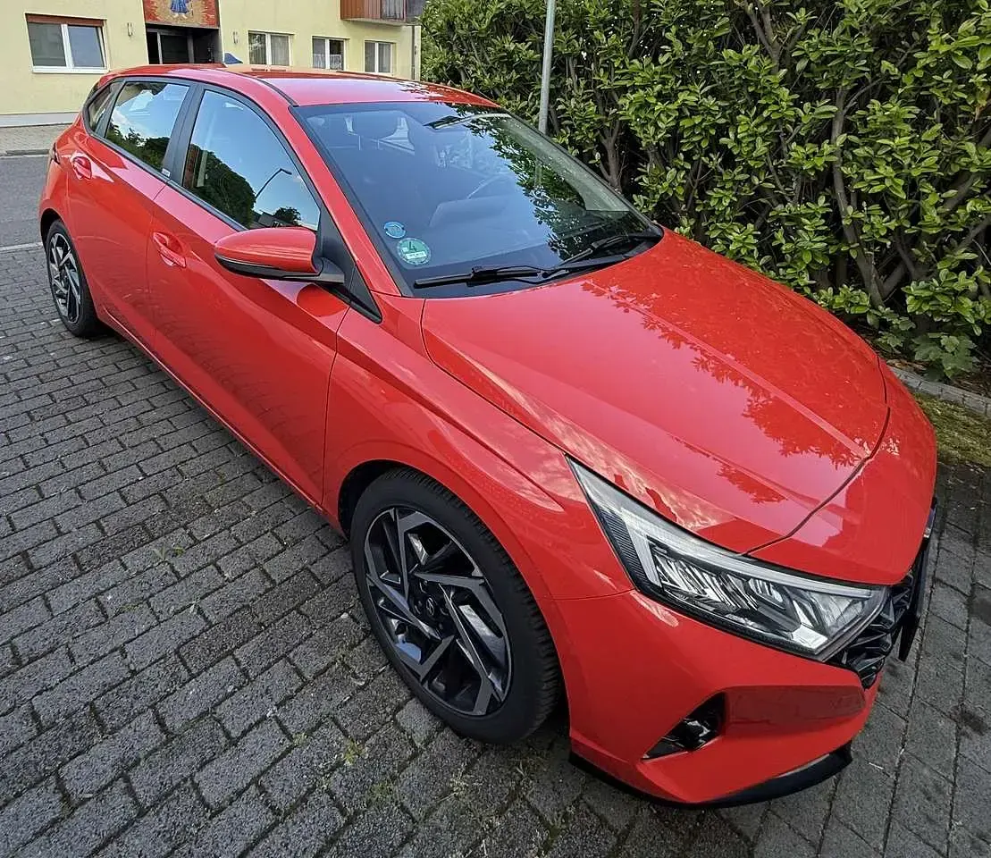 Gebraucht Hyundai i20 Intro Edition 101 PS (74 kW) 2020 Rot Kleinwagen