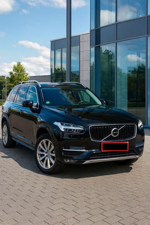 Schwarz Gebraucht 2018 Volvo XC90 Momentum SUV | 22.000 € (Superpreis) - Bild 1/4