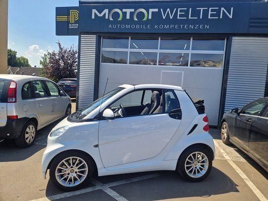 Weiß Gebraucht 2012 Smart ForTwo Coupé Passion Cabrio | 5.900 € (Fairer Preis) - Bild 1/4