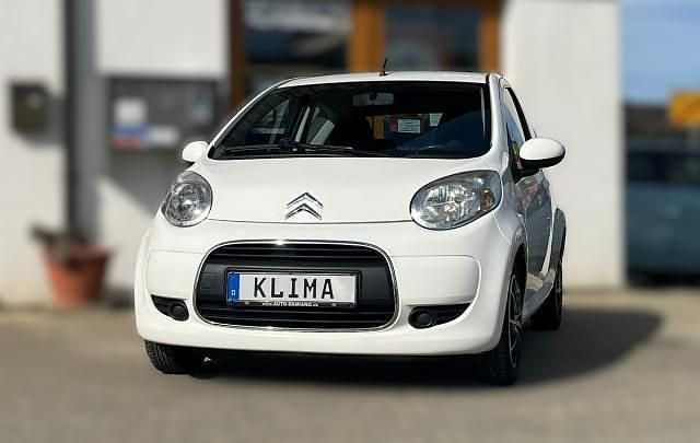 Gebraucht Citroën C1 SELECTION 68 PS (50 kW) 2011 Weiß Kleinwagen