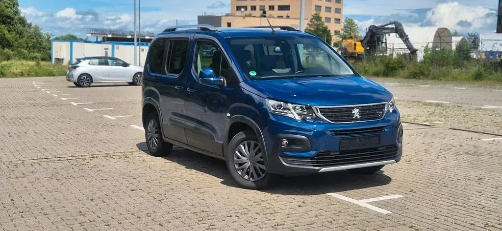 Gebraucht Peugeot Rifter Allure 131 PS (96 kW) 2020 Blau Van / Kleinbus