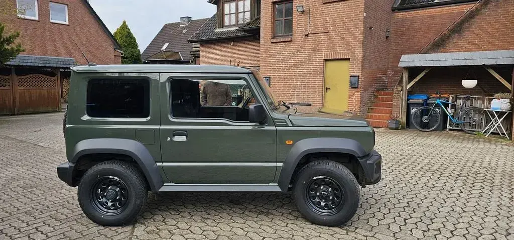 Gebraucht Suzuki Jimny 102 PS (75 kW) 2021 Grün SUV