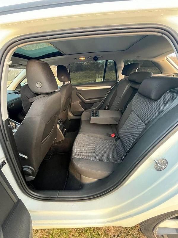 Gebraucht Skoda Octavia RS 110 PS (80 kW) 2016 Weiß Kleinwagen