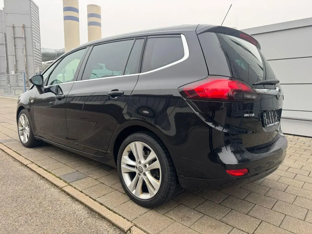 Gebraucht Opel Zafira Innovation 170 PS (125 kW) 2018 Schwarz Van / Kleinbus