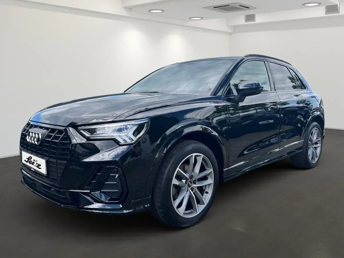 Gebraucht Audi Q3 S-Line 150 PS (110 kW) 2024 Schwarz SUV