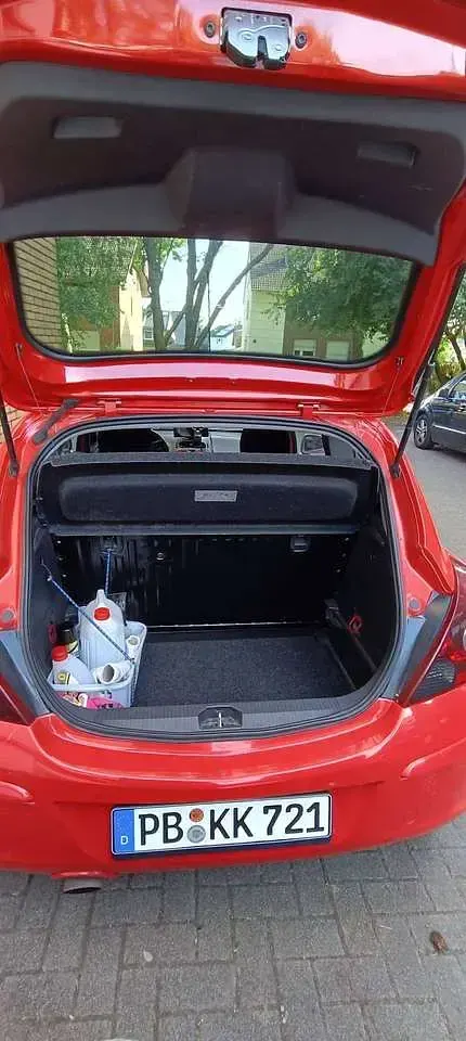 Gebraucht Opel Corsa Color Edition 90 PS (66 kW) 2010 Rot Kleinwagen