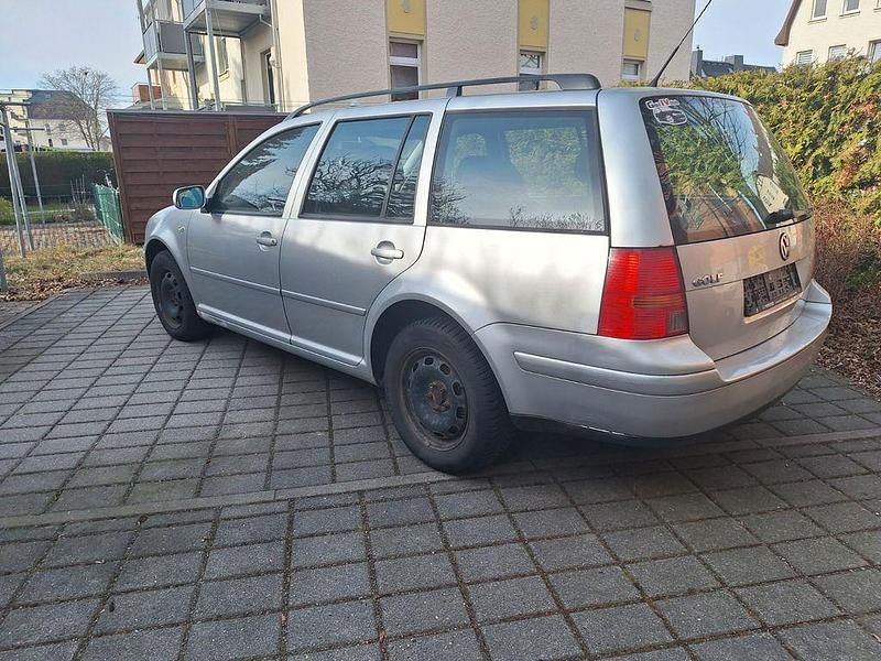 Gebraucht VW Golf IV Highline 105 PS (77 kW) 2001 Silber Kombi