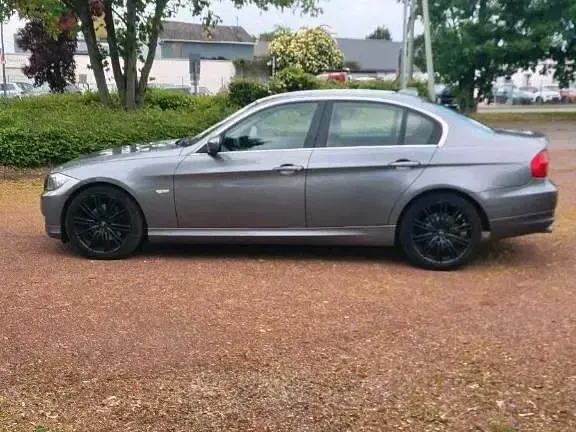 Brugt BMW 320 184 HK (135 kW) 2011 Grå Sedan