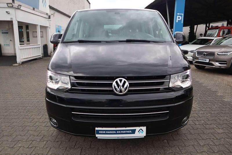 Gebraucht VW Transporter Highline 179 PS (131 kW) 2015 Deep black pearlescent Van