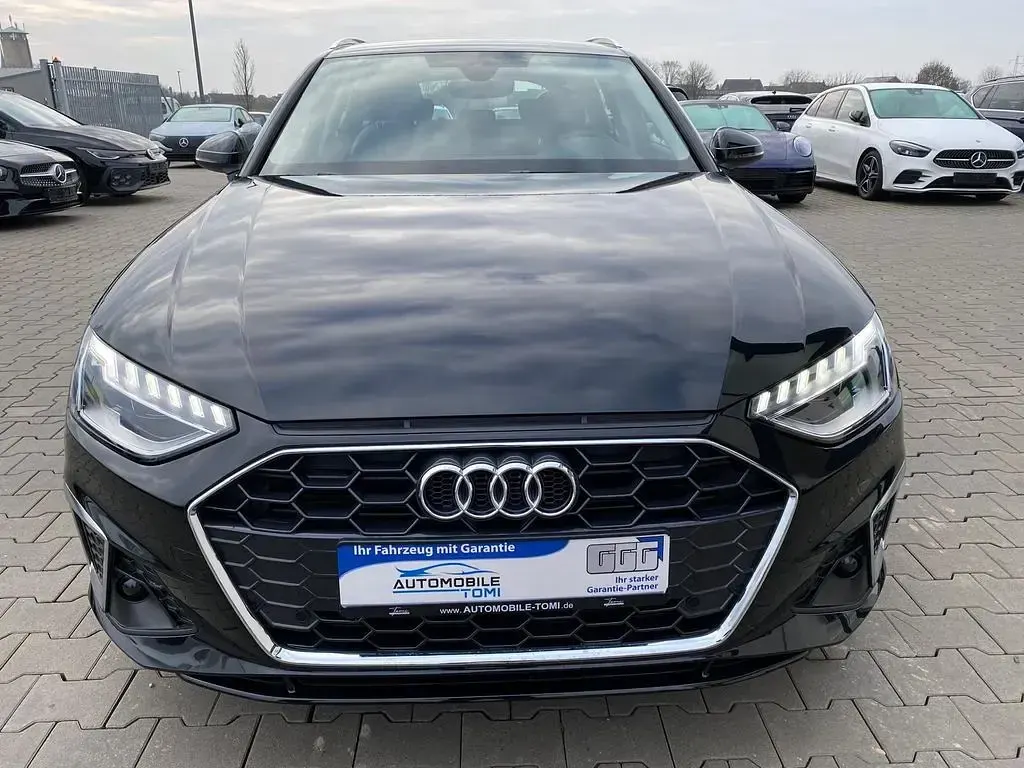 Gebraucht Audi A4 S-Line 150 PS (110 kW) 2025 Schwarz Limousine