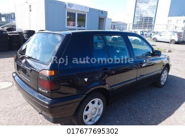 Gebraucht VW Golf III 75 PS (55 kW) 1997 Schwarz Limousine