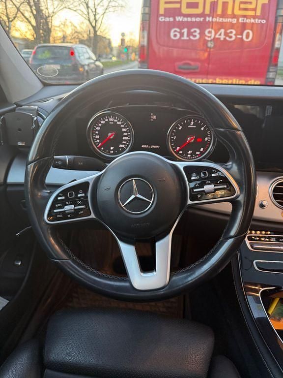 Gebraucht Mercedes E200 150 PS (110 kW) 2019 Beige Limousine