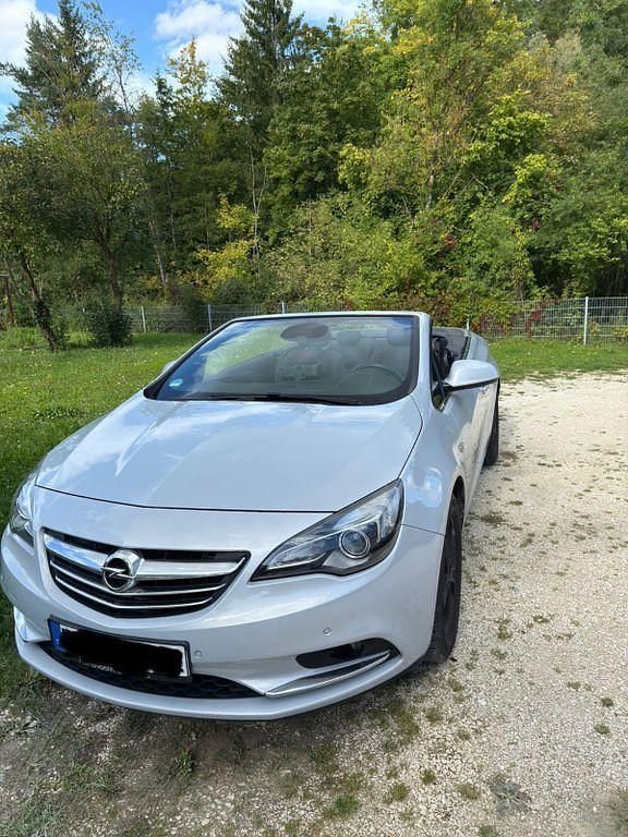 Silber Gebraucht 2013 Opel Cascada Edition Cabrio | 6.400 € (Superpreis) - Bild 1/4