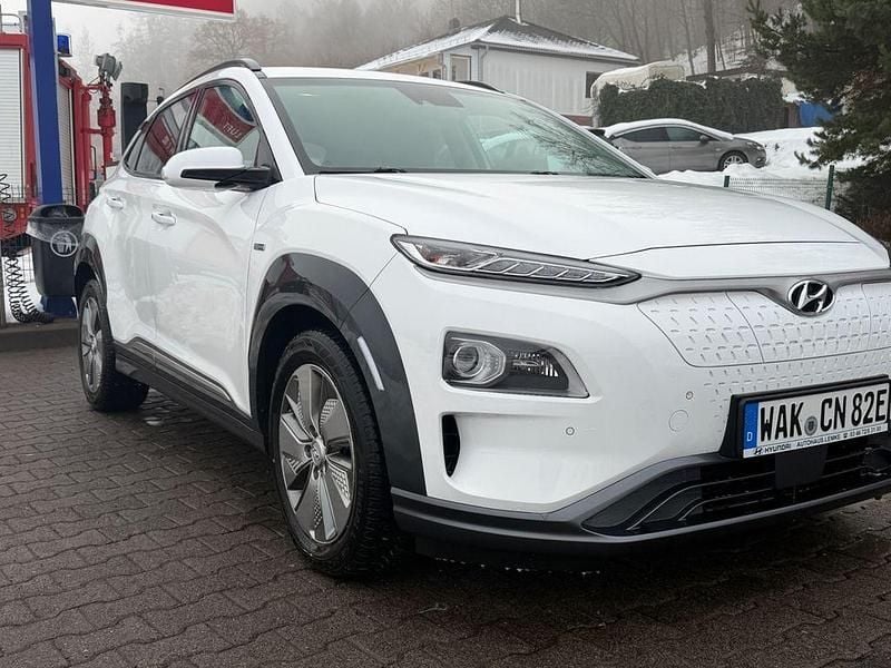 Gebraucht Hyundai Kona Prime 150 kW (204 PS) 2021 Weiß SUV