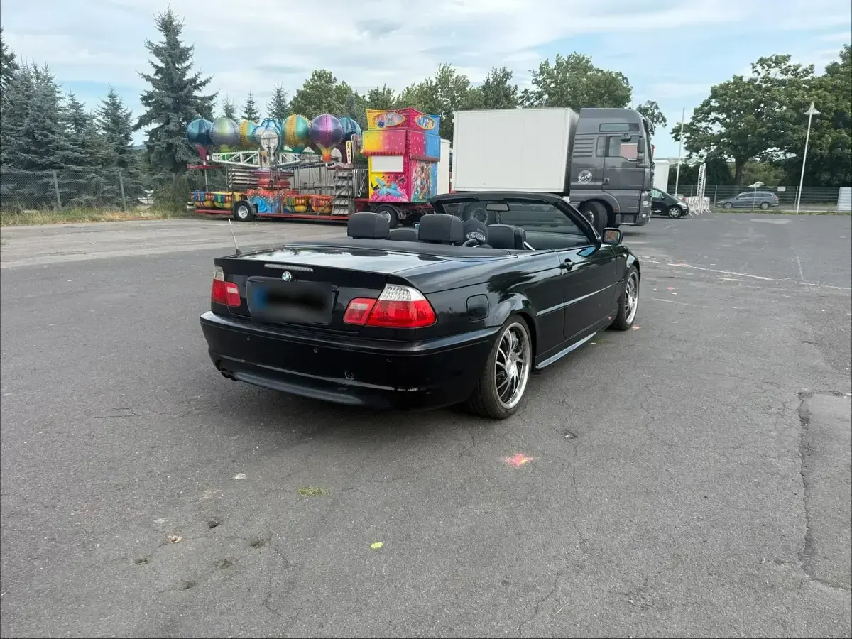 Gebraucht BMW 320 Cabriolet M Sport 170 PS (125 kW) 2004 Schwarz Cabrio