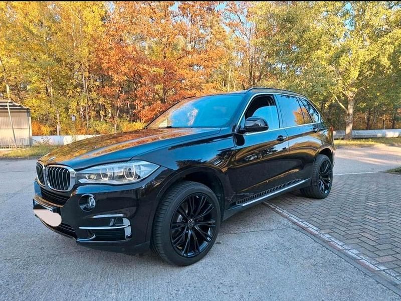 Schwarz Gebraucht 2014 BMW X5 SUV | 33.333 € - Bild 1/4