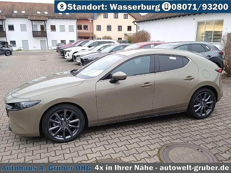 Neu Mazda 3 Exclusive 140 PS (102 kW) 2025 Zircon sand Limousine