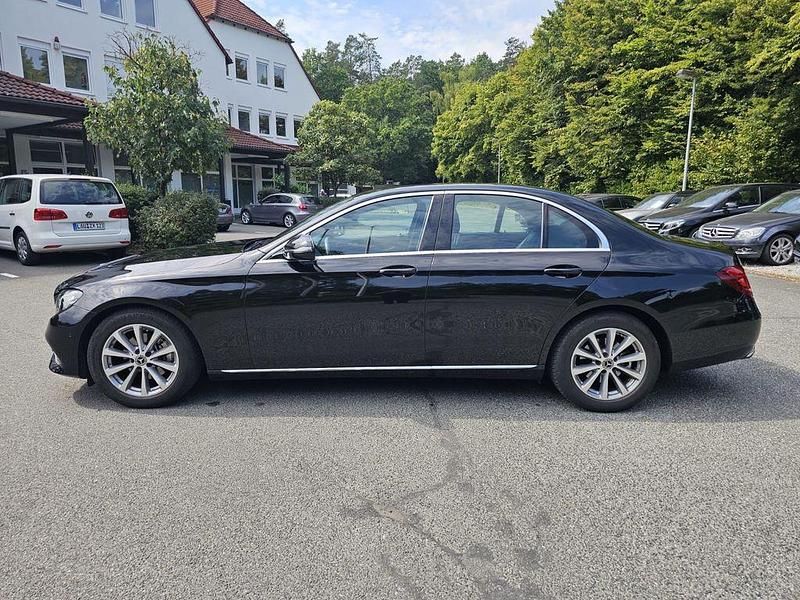Gebraucht Mercedes E200 160 PS (117 kW) 2019 Schwarz Limousine