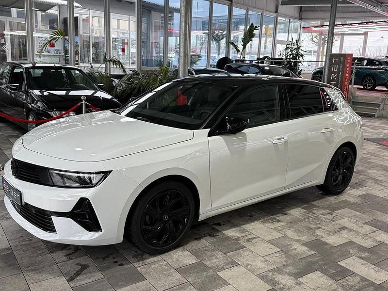 Gebraucht Opel Astra GS Line 131 PS (96 kW) 2023 Weiß Limousine