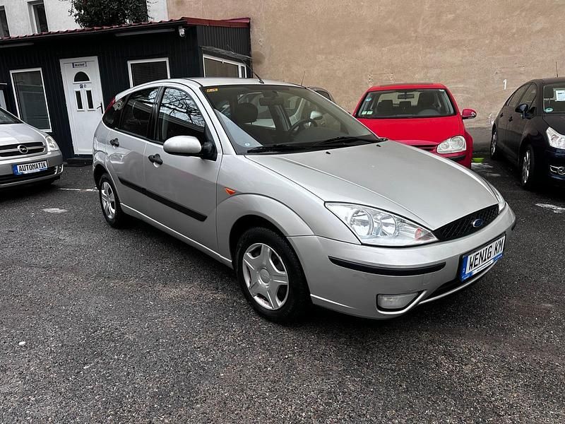 Gebraucht Ford Focus Basis 100 PS (73 kW) 2002 Silber Limousine