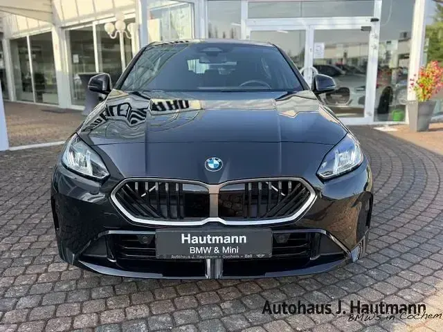 Gebraucht BMW 120 M Sport 170 PS (125 kW) 2026 Schwarz Kleinwagen