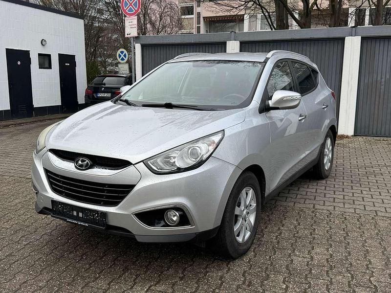 Gebraucht Hyundai ix35 Premium 184 PS (135 kW) 2012 Sleek silver SUV