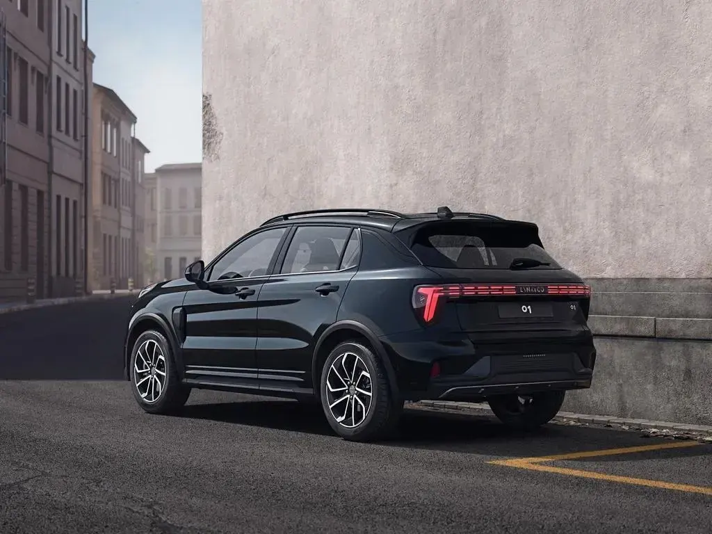 Neu Lynk & Co 01 280 PS (205 kW) 2026 Sparkling black metallic SUV