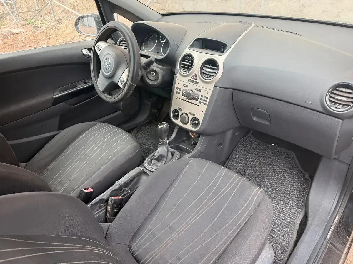 Gebraucht Opel Corsa 88 PS (64 kW) 2007 Schwarz Kleinwagen