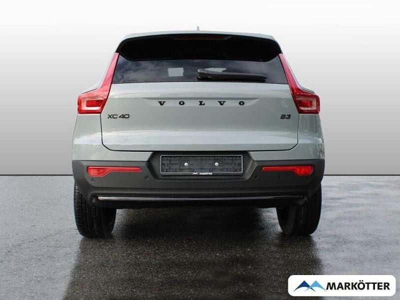 Gebraucht Volvo XC40 Plus 197 PS (144 kW) 2025 Grau SUV
