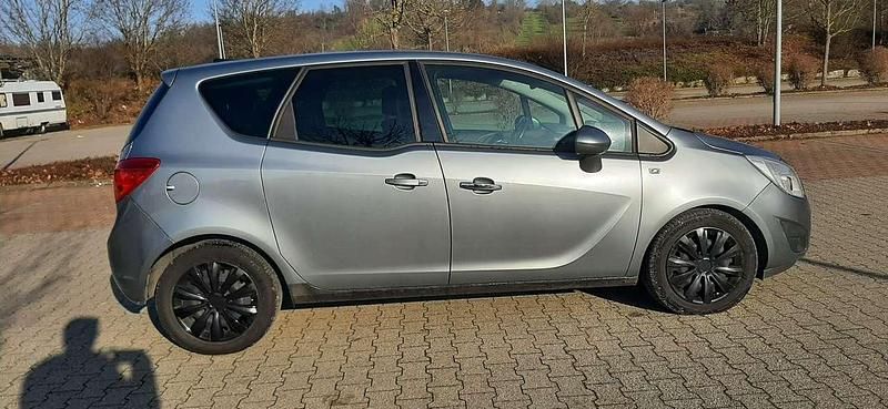 Gebraucht Opel Meriva Innovation 131 PS (96 kW) 2013 Grau Van / Kleinbus