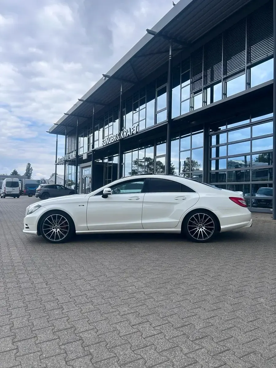 Gebraucht Mercedes CLS350 Edition 310 PS (228 kW) 2011 Weiß Coupé