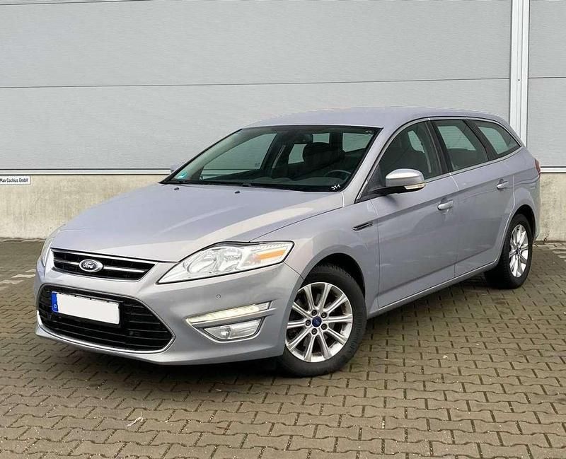 Gebraucht Ford Mondeo 140 PS (102 kW) 2014 Silber Kombi