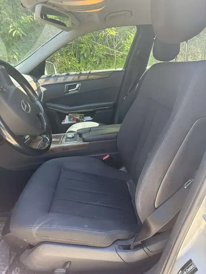 Second-hand Mercedes E220 170 CP (125 kW) 2011 Argintiu Break