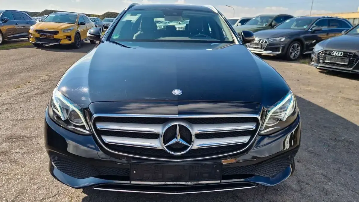 Gebraucht Mercedes E250 211 PS (155 kW) 2017 Schwarz Kombi