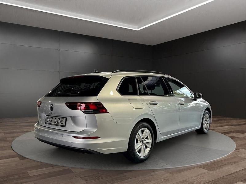 Gebraucht VW Golf VII Life 150 PS (110 kW) 2021 Silber Limousine