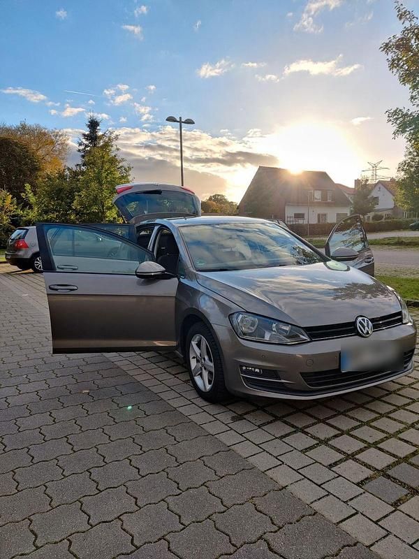 Silber Gebraucht 2013 VW Golf VII Kombi | 9.800 € (Fairer Preis) - Bild 1/4