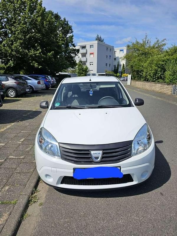 Gebraucht Dacia Sandero 75 PS (55 kW) 2010 Limousine