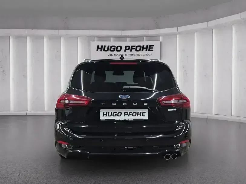 Używany Ford Focus ST-Line 155 KM (114 kW) 2022 Czarny Kombi