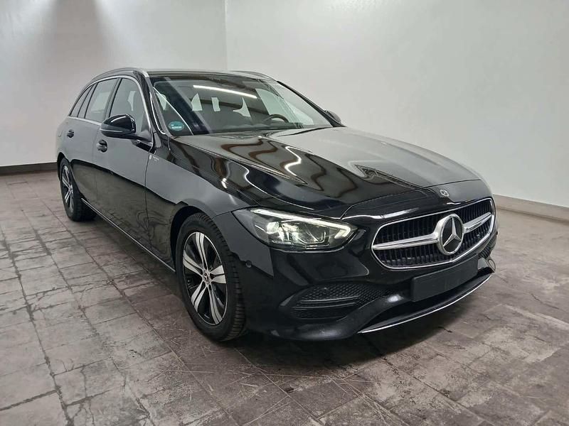 Schwarz Gebraucht 2022 Mercedes C220 Avantgarde Kombi | 24.990 € (Guter Preis) - Bild 1/3