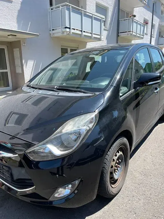 Gebraucht Hyundai ix20 Style 116 PS (85 kW) 2012 Schwarz Kleinwagen