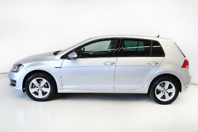 Gebraucht VW Golf VII Comfortline 86 PS (63 kW) 2015 Silber metallic Limousine