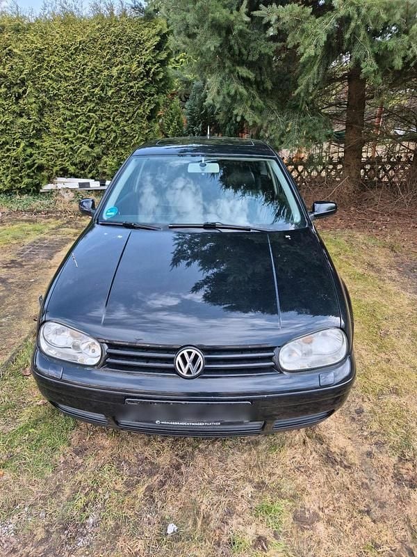 Gebraucht VW Golf IV 115 PS (84 kW) 2000 Blau Kleinwagen