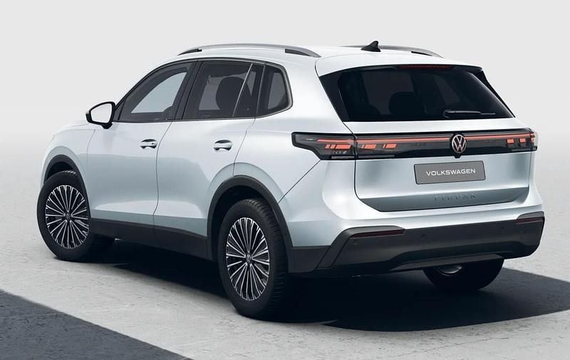 Neu VW Tiguan IQ Drive 150 PS (110 kW) 2026 Oyster silver metallic SUV