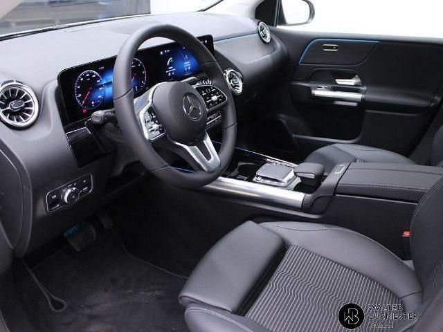 Gebraucht Mercedes B180 116 PS (85 kW) 2022 Weiß Van / Kleinbus